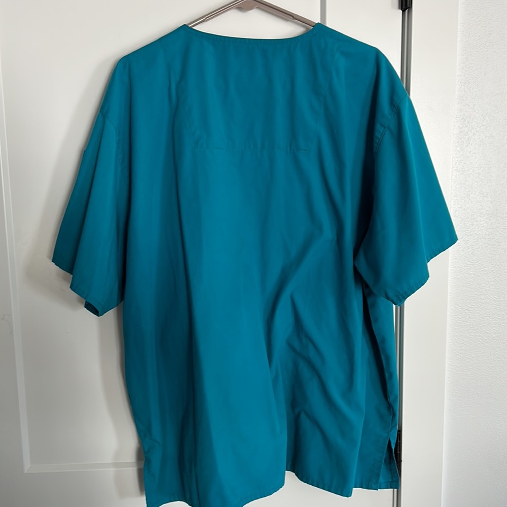 Scrub top - Picture 3 of 3